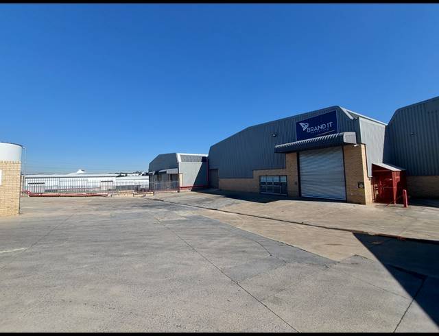 1,696M² WAREHOUSE TO LET IN RANDJESPARK